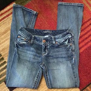 Maurices Women’s size 3/4 Reg. Straight Jeans.